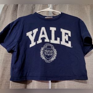 Cropped Yale Tshirt